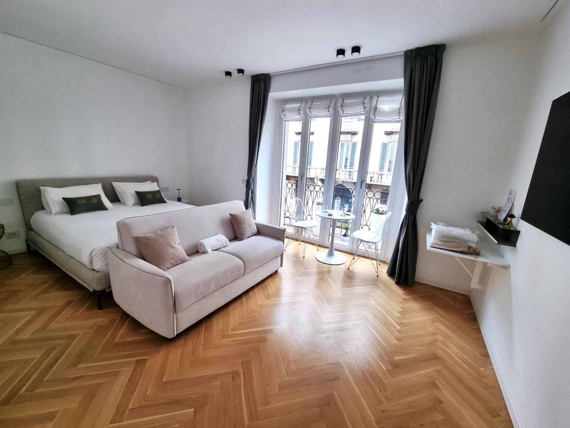 Hotel B And G San Babila- Luxury In The Heart Of Milano - Design District Zewnętrze zdjęcie