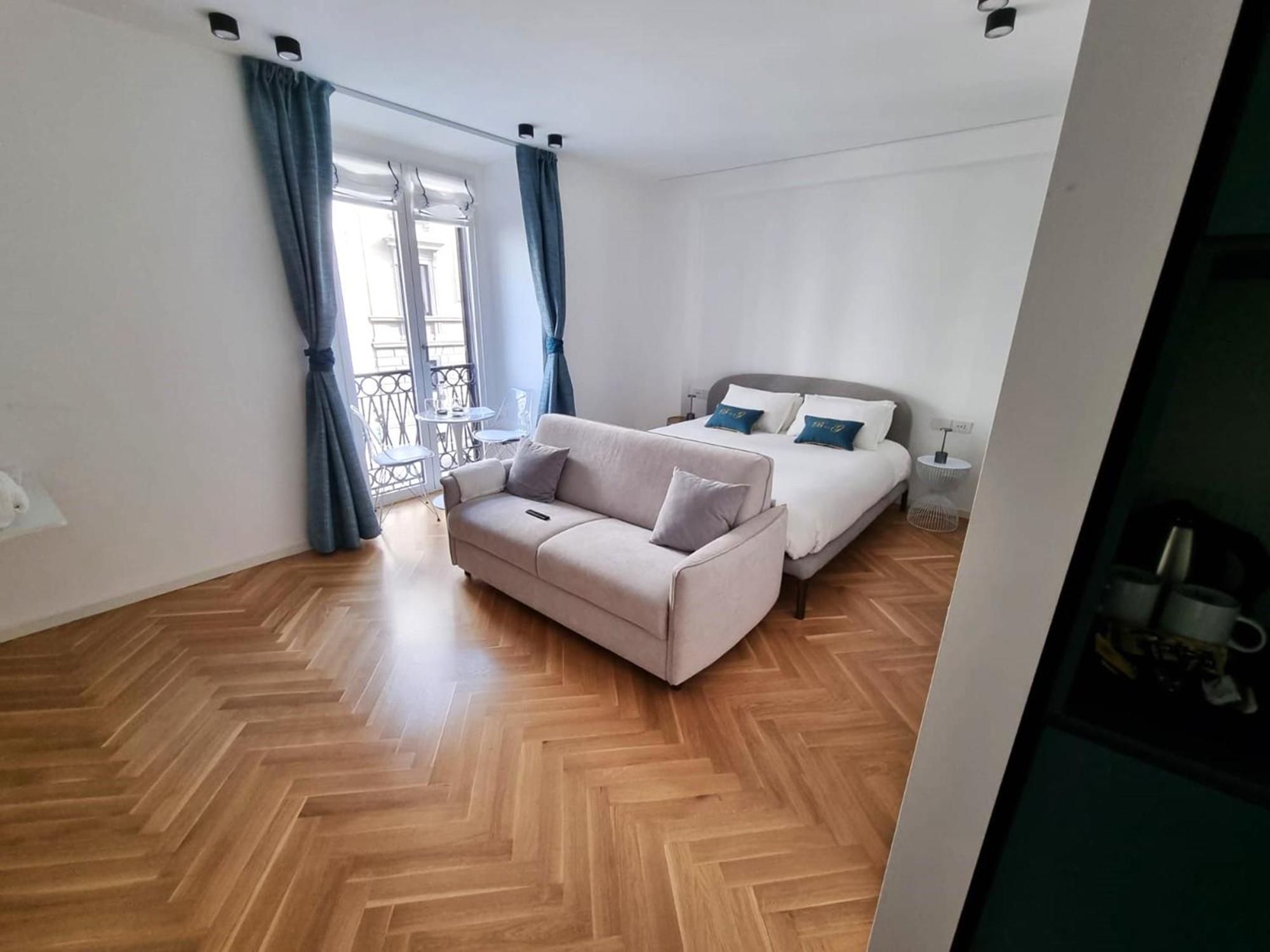 Hotel B And G San Babila- Luxury In The Heart Of Milano - Design District Zewnętrze zdjęcie