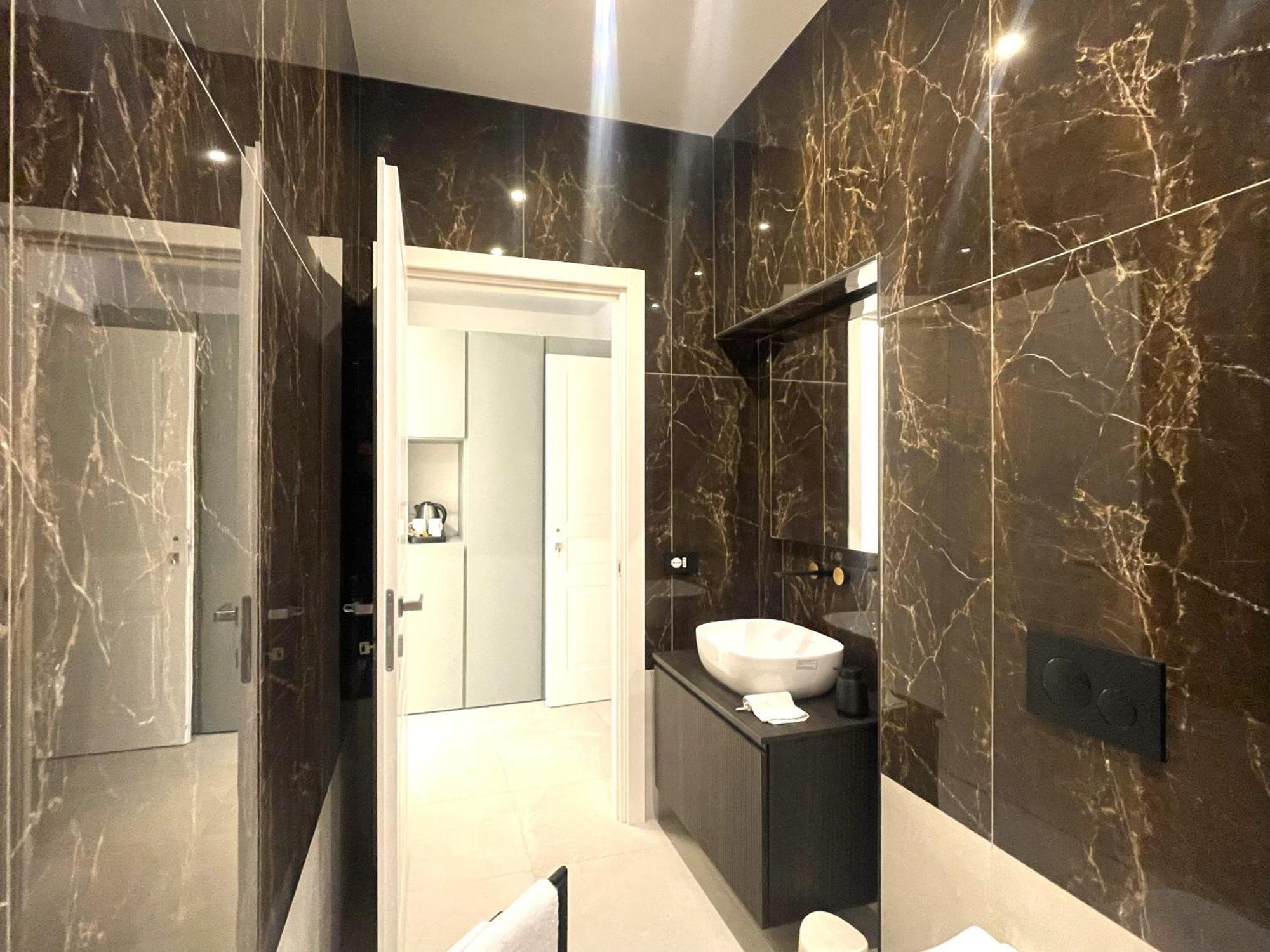 Hotel B And G San Babila- Luxury In The Heart Of Milano - Design District Zewnętrze zdjęcie