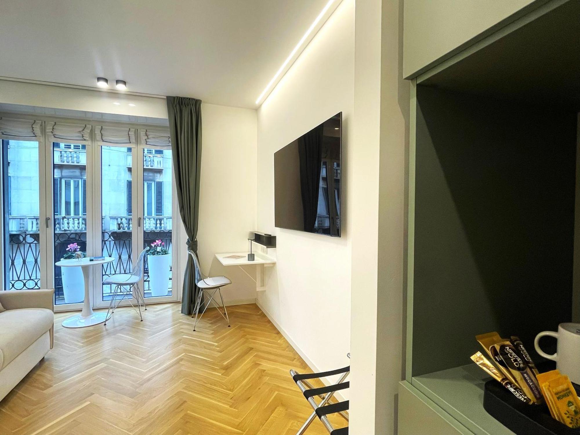 Hotel B And G San Babila- Luxury In The Heart Of Milano - Design District Zewnętrze zdjęcie